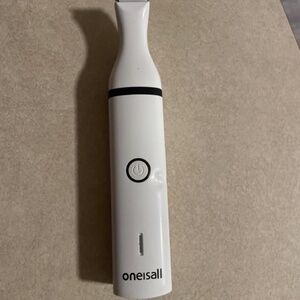 Electric cordless dog trimmer for head, fanny, ear, neck, face, and body